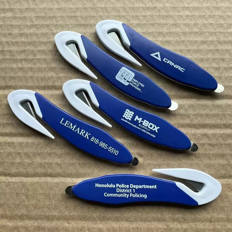 Heftklammerentferner mit Brieföffner