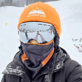 Skihelmüberzug mit Logo – Individuell bedruckte Helmcov...