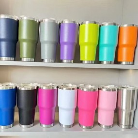 Thermobecher mit Logo ab kleinen Auflagen