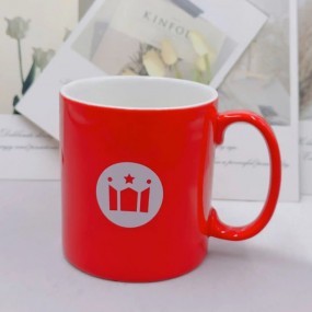 Weiße Keramiktasse bedrucken lassen