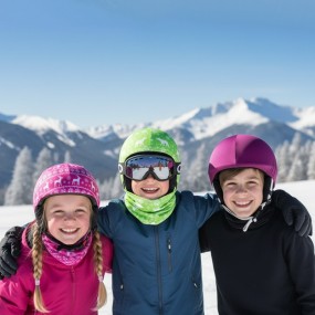 Skihelmcover individuell bedrucken – Hochwertige Werbun...